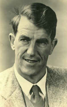 Sir Edmund Hillary (Alys Thorpe Copyright )